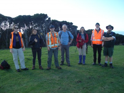 From left: Jo Peace (Manaaki Whenua), Hoa Nguyen (BMR), Scott Bartlam (Manaaki Whenua), Bruce Burns (University of Auckland), Luitgard Schwendenmann (University of Auckland), Pieter Tuinder (Kaitiaki Manager, Ngāti Manuhiri), Matt Maitland (Auckland Council).