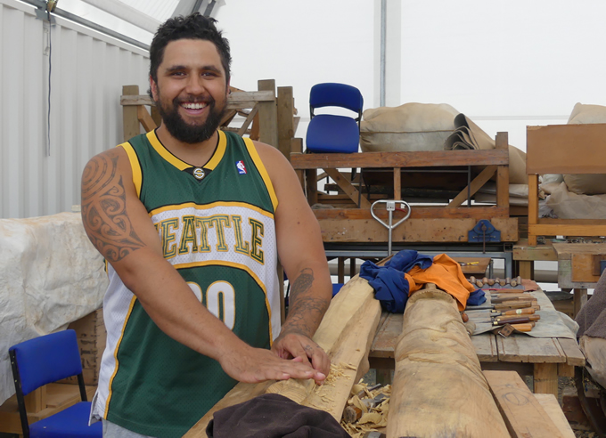 Maori carver Poutama Hetaraka