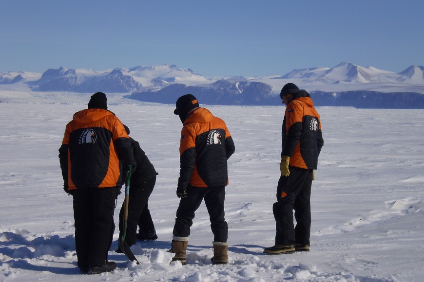 Scientists on the ice.  Photo: Shulamit Gordon ©Antarctica New Zealand Pictorial Collection. 2009-2010