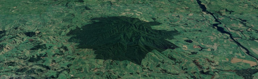 A view of Maungatautari, the biggest fenced ecosanctuary in New Zealand, and the mainly grassland areas that surround it.