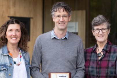 Kara Scally-Irvine (iPEN impact and evaluation specialist), Ross Laurence (iPEN Chair, Maanaki Whenua) and Sue Bidrose (iPEN sponsor, AgResearch CEO and Chair of Science New Zealand).