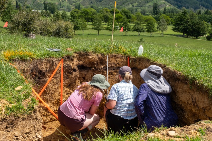 Figure 3. Students from Lincoln University examining a soil profile. (Photo: Kirstin Deuss)