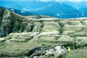 Sink holes (and cracks in karst), Garibaldi Ridge, NW Nelson. Image: Peter Williams